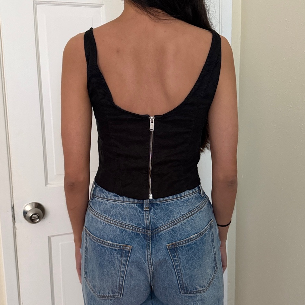 DAGMAR LINEN TOP - Picture 8 of 8